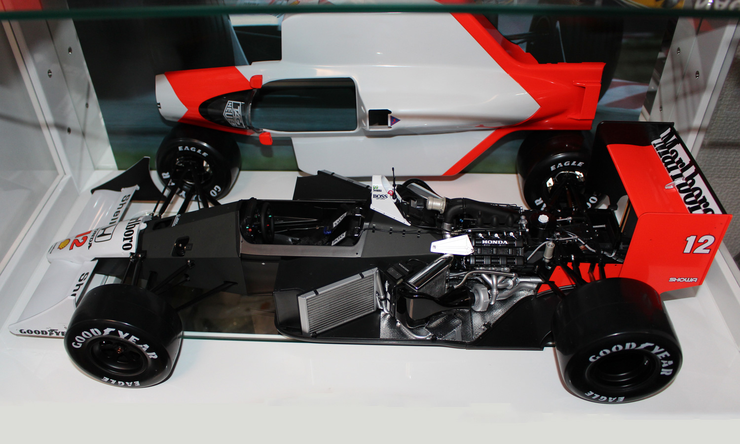 格安オンラインショップ ディアゴスティーニのマクラーレンMP4/4 模型/プラモデル