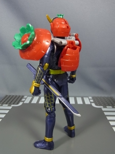仮面ライダー鎧武 AC04 パインアームズイチゴアームズセット027