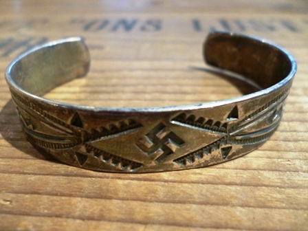 Vintage/Used】 1920's～1940's Navajo Indian Bangle (卍 