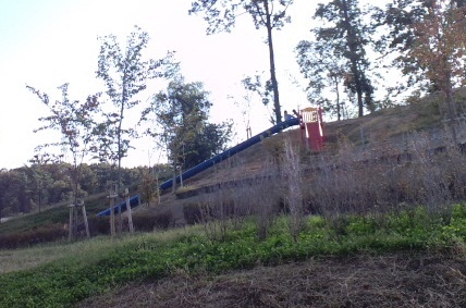 公園滑り台