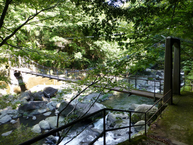 堂ヶ島渓谷の吊橋2