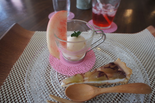 桃の冷製パスタ　マルサマルシェ　デザート