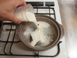 焼き甘塩鮭の豆乳鍋48