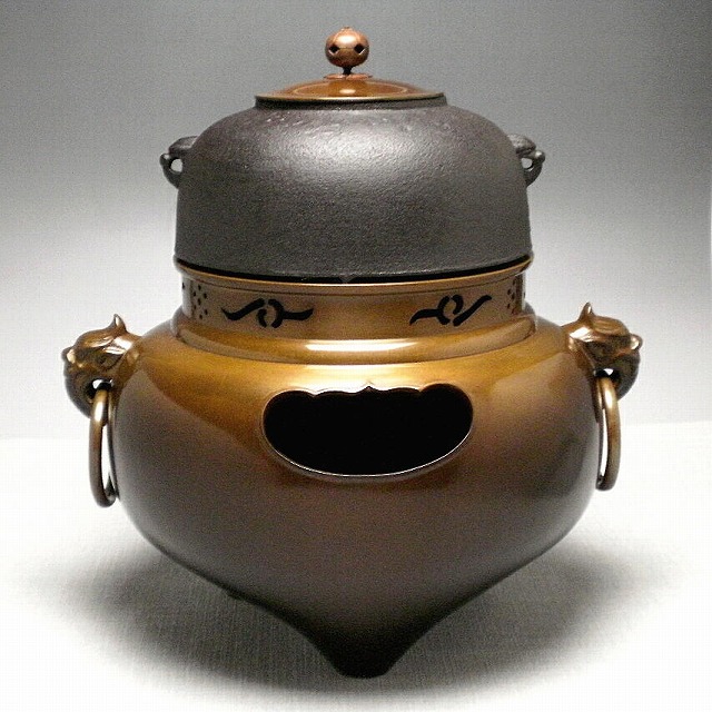 唐銅鬼面風炉釜 金森浄栄 - 茶道具通販 釧路 末広屋の商品写真