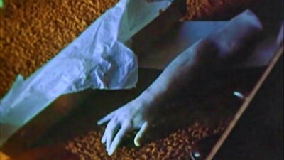 悪夢の地底遭難 血を吸う腕」～右のポッケにゃスニッカーズ、左のポッケにゃトゥインキー…持ちましょう～ | カナシミ映画館