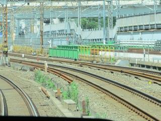 山手線内回り電車の前面展望。東海道線引上げ線の改修工事はほぼ完了した。